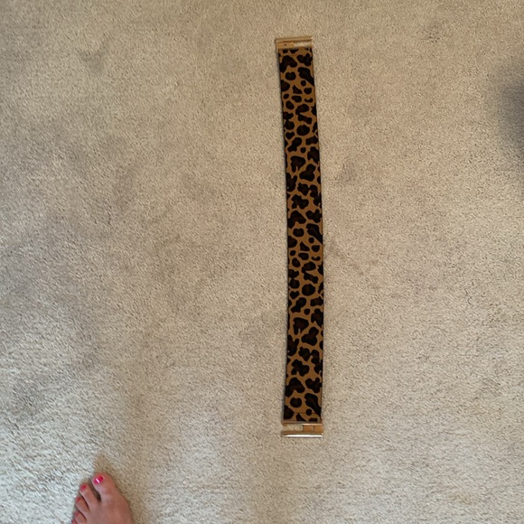 BNWOT - Leopard Print Elastic Belt with Gold Clasp - One Size - Picture 6 of 7